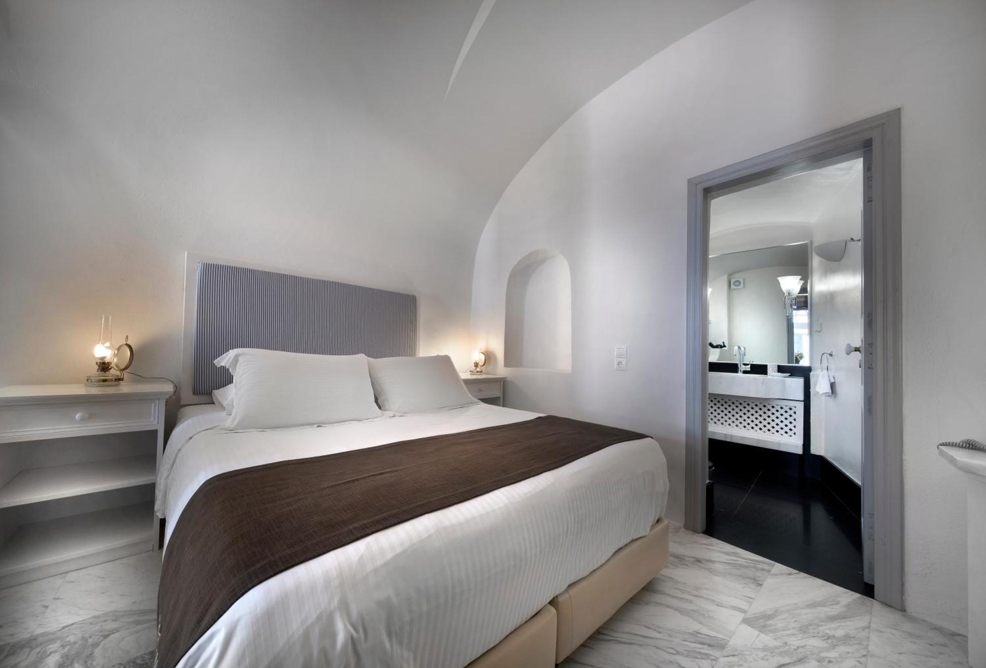 Aigialos Luxury Traditional Settlement Fira  Bagian luar foto
