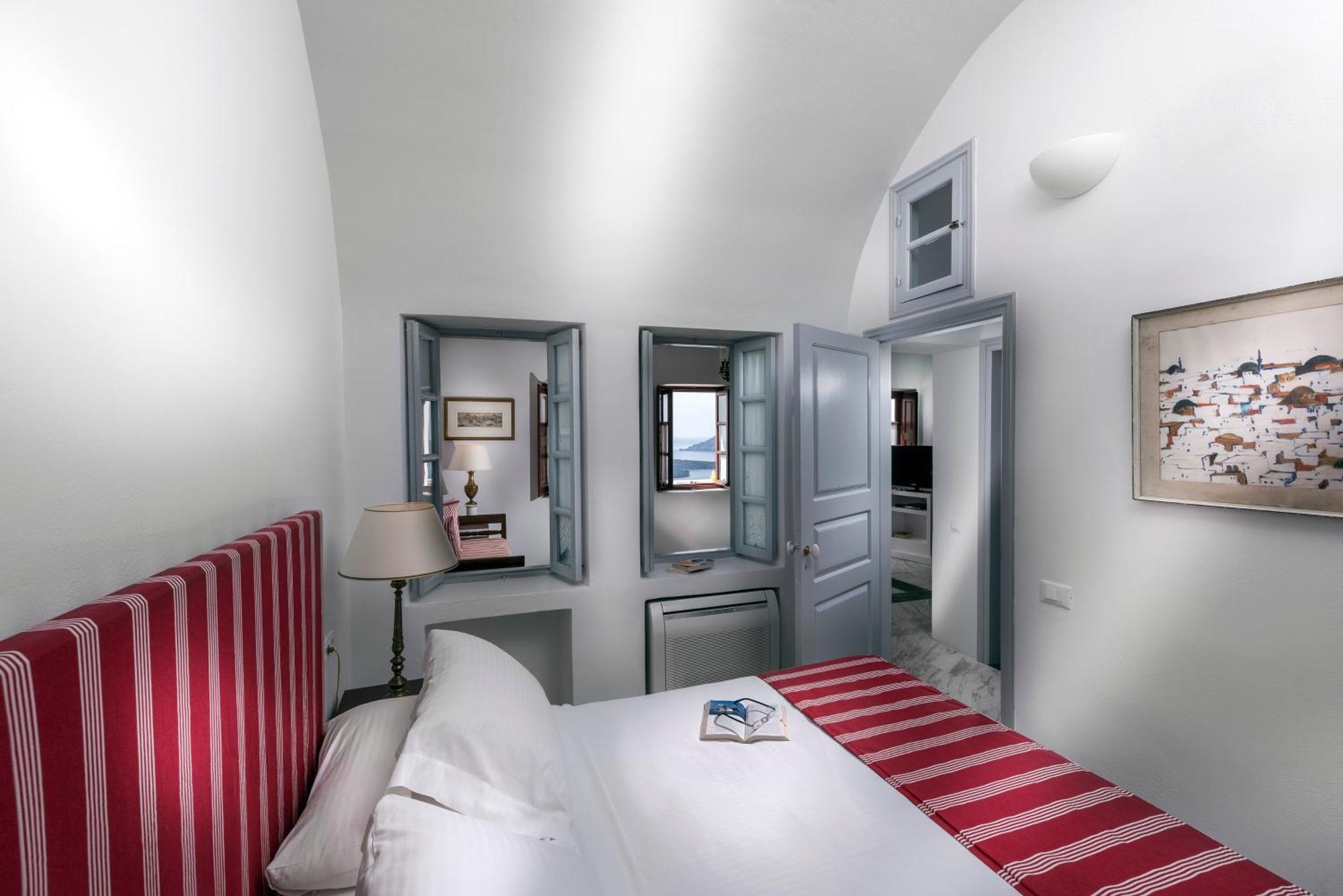 Aigialos Luxury Traditional Settlement Fira  Bagian luar foto