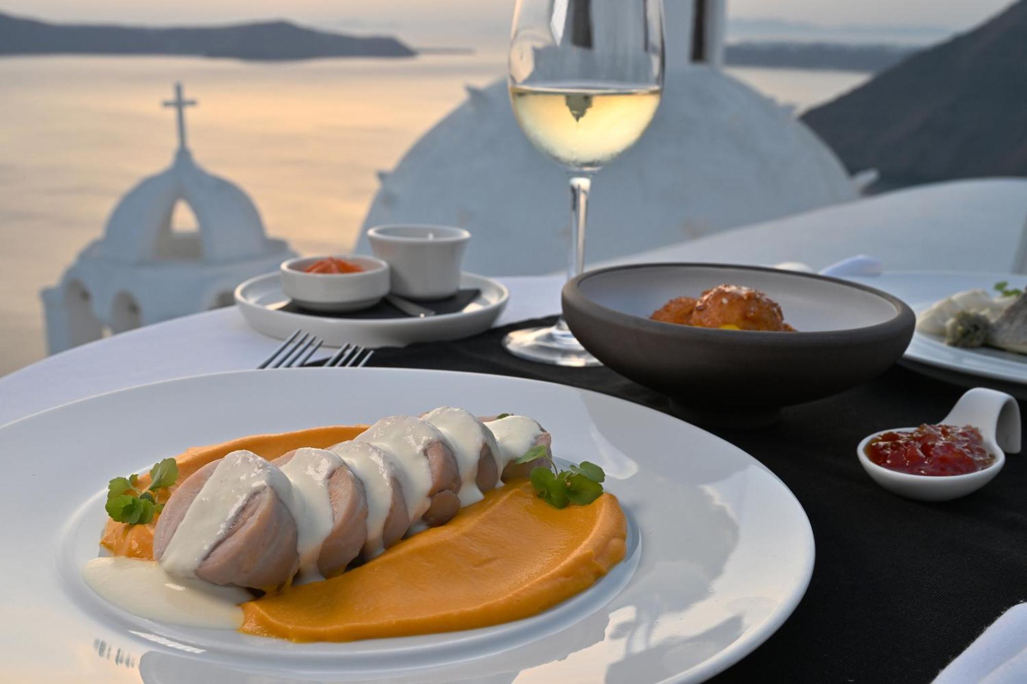 Aigialos Luxury Traditional Settlement Fira  Bagian luar foto