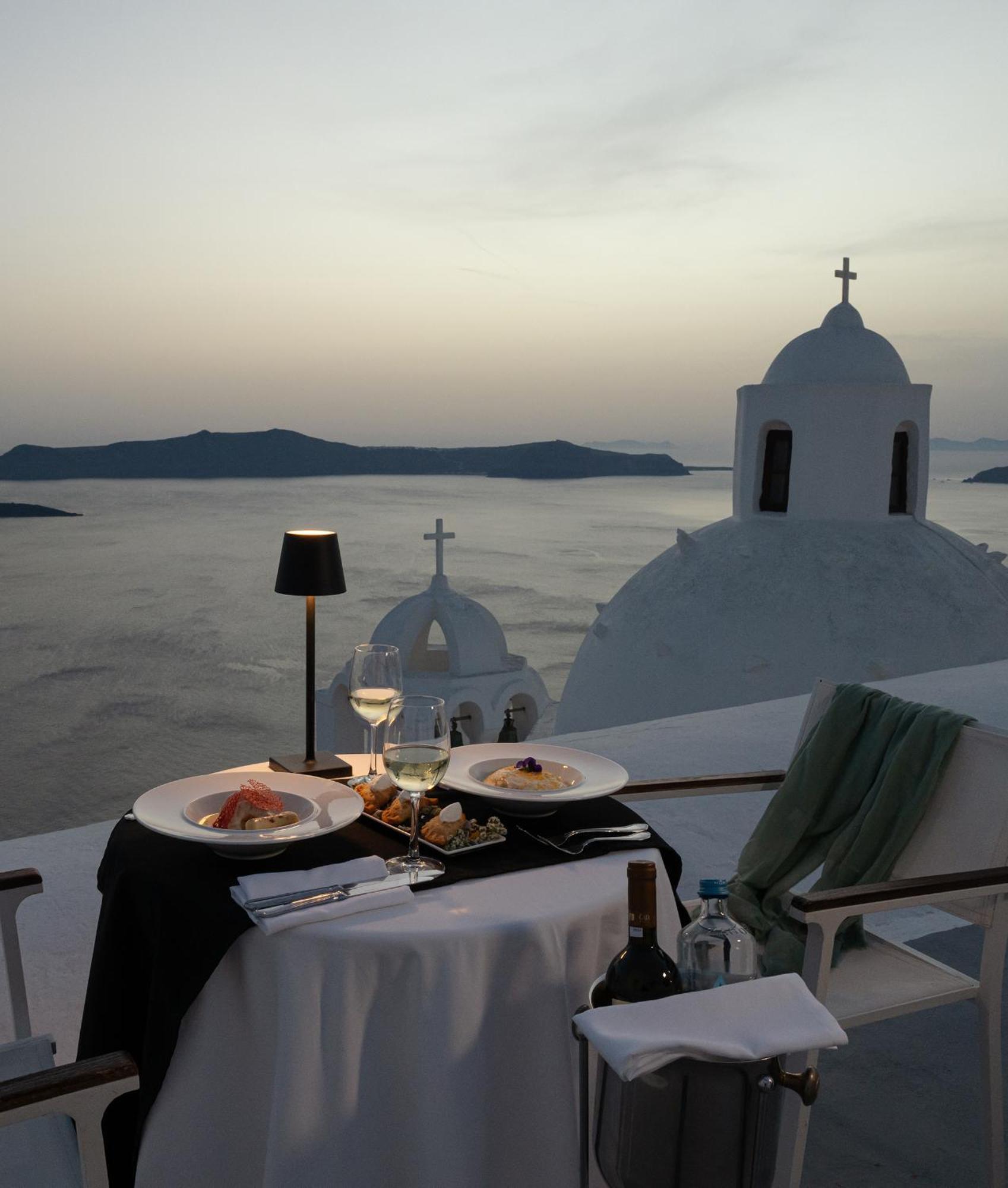 Aigialos Luxury Traditional Settlement Fira  Bagian luar foto