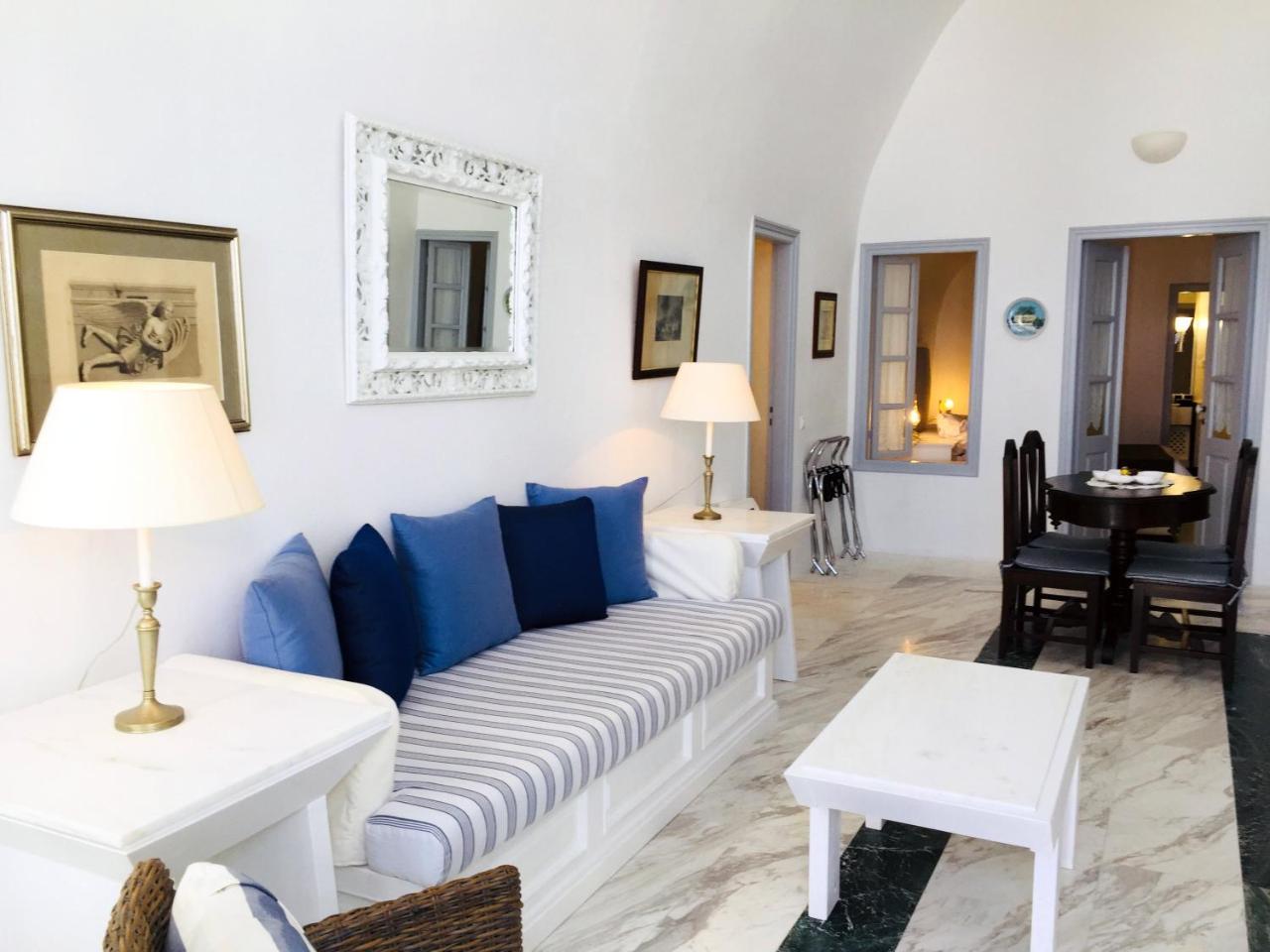 Aigialos Luxury Traditional Settlement Fira  Bagian luar foto