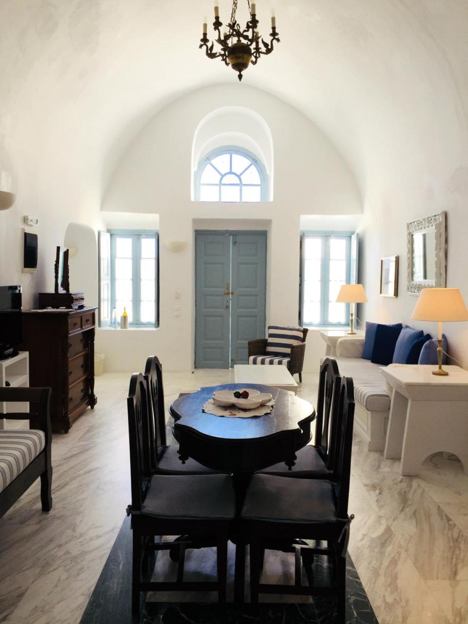 Aigialos Luxury Traditional Settlement Fira  Bagian luar foto